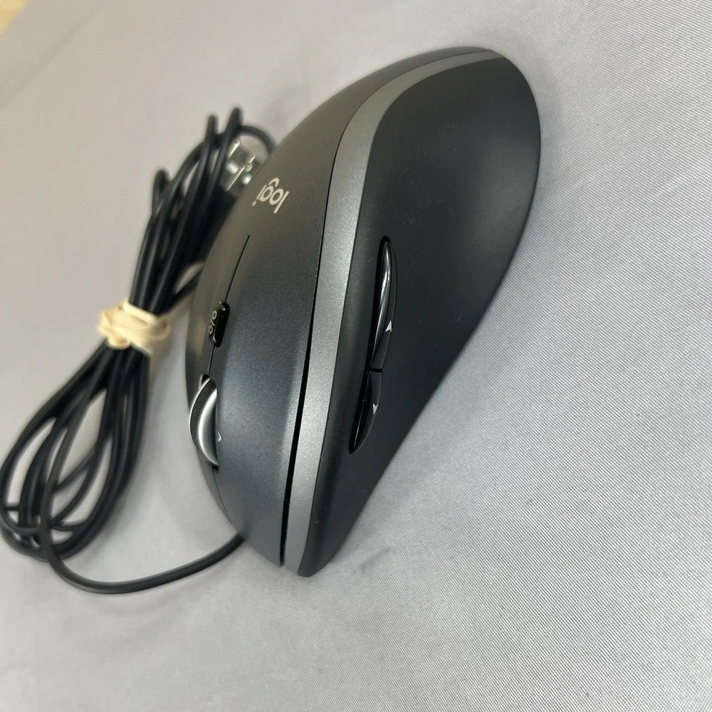 Logitech MU0055 Wired USB Mouse Ergonomic Scroll Wheel Tested Working